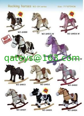Juguetes lindos del bebé de la colección del caballo mecedora de la felpa para el paseo de los niños en jugar