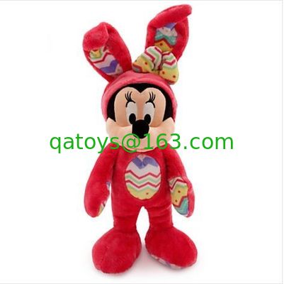 El ratón Minnie y el ratón Mickey, juguetes blandos para celebrar el festival.