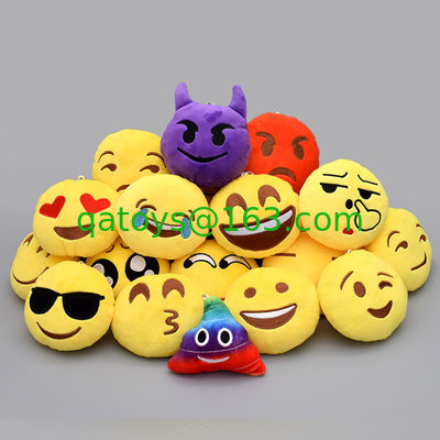 Llavero precioso lindo del juguete de la felpa de Emoji con el gancho para los regalos de la promoción