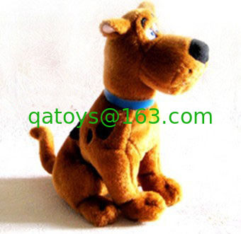 Cartoon promocional de juguetes de peluche Scooby Doo relleno, sentado pose