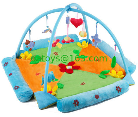 Adorables gimnasios para bebés, gimnasios para niños pequeños.