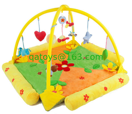 Adorables gimnasios para bebés, gimnasios para niños pequeños.