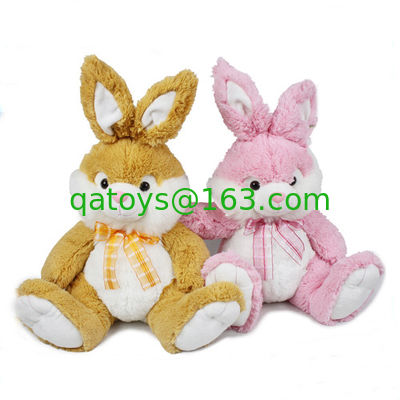 Forme los conejitos de pascua rellenos día de fiesta/los conejitos de la felpa de Pascua por encargo